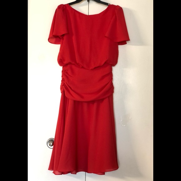 Vintage Red Flared Dress Sz M Chiffon Gathered Design Chic - Picture 8 of 14